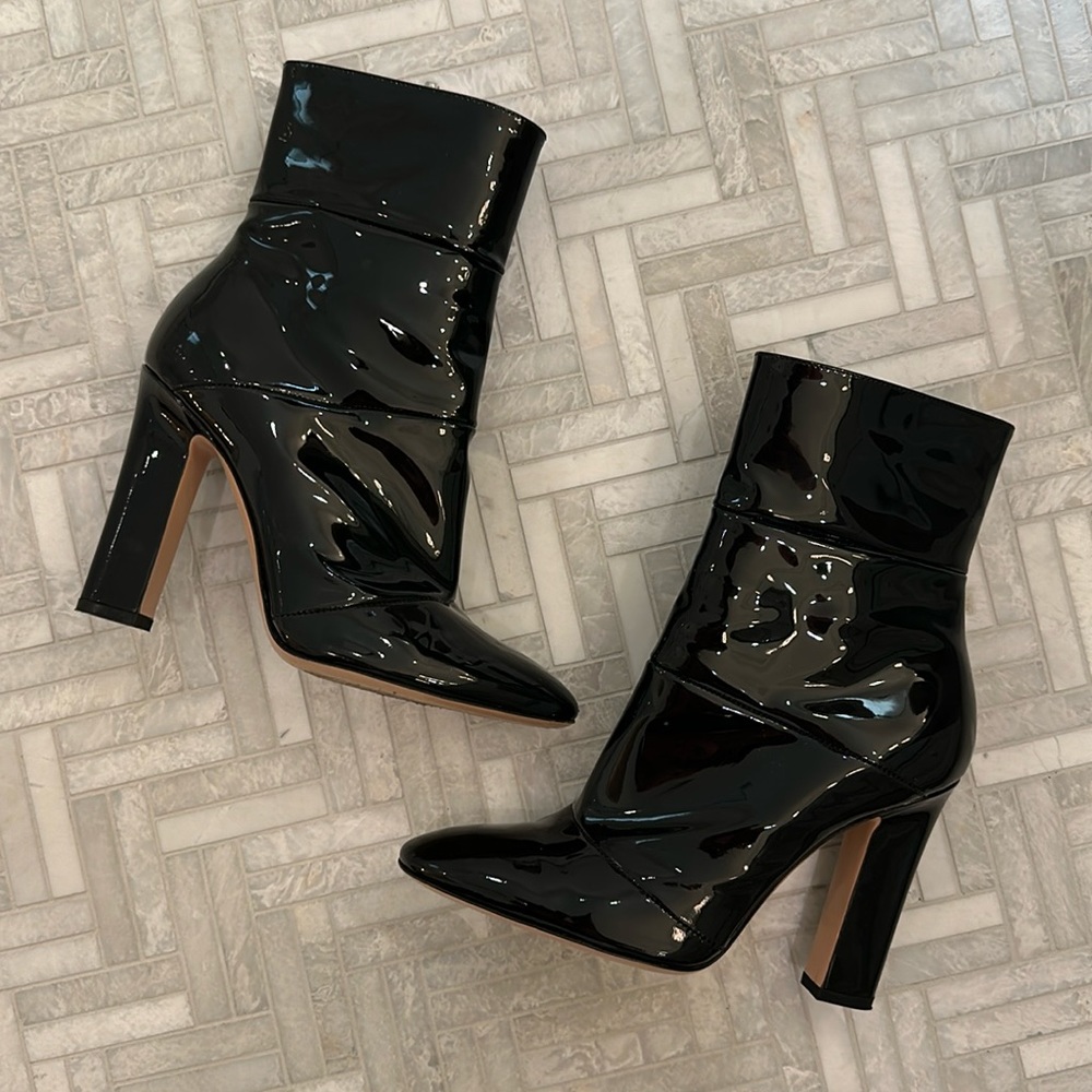Gianvito Rossi Black Patent Leather Booties Size 8